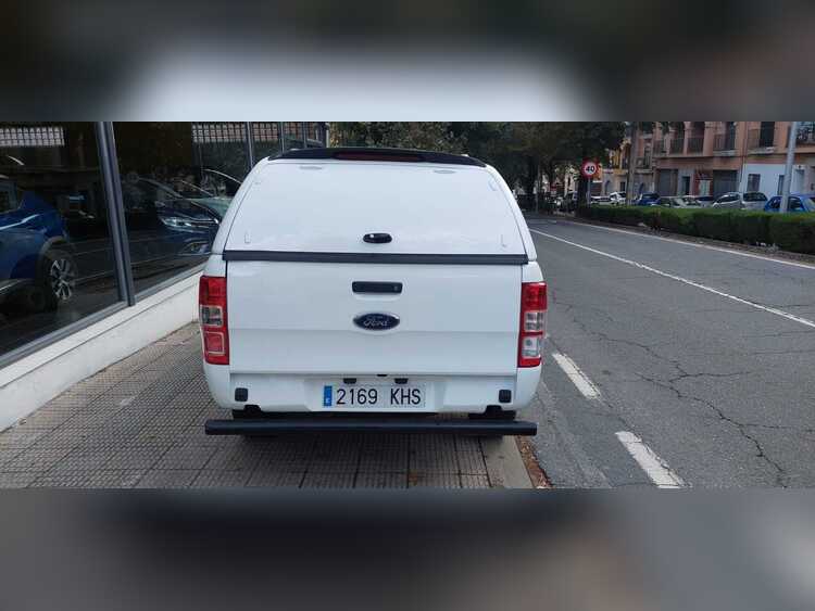 Ford Ranger DOBLE CABINA 4X4 foto 11